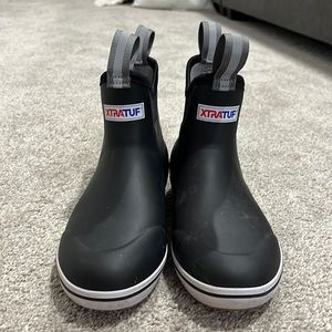 Women’s Xtratuf boots. Brand new